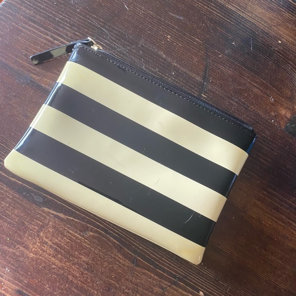 Kate Spade Change Purse - Picture 2 of 4